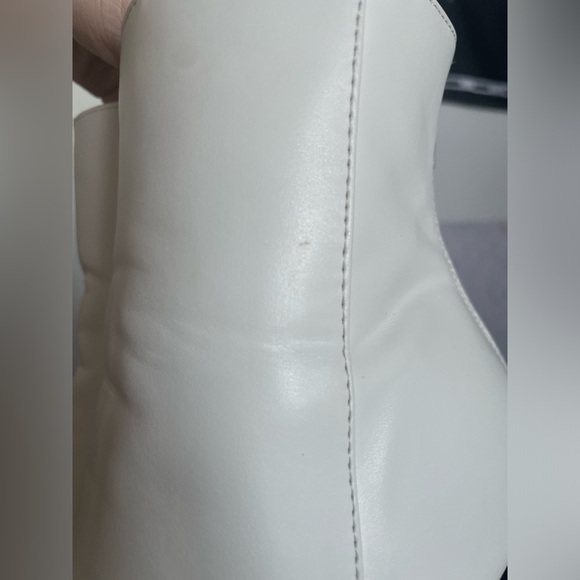 White platform boots - Picture 6 of 8